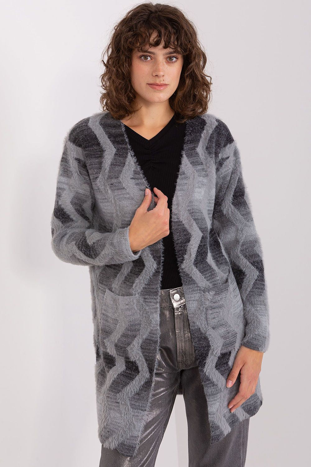 Cardigan Model 188856 AT