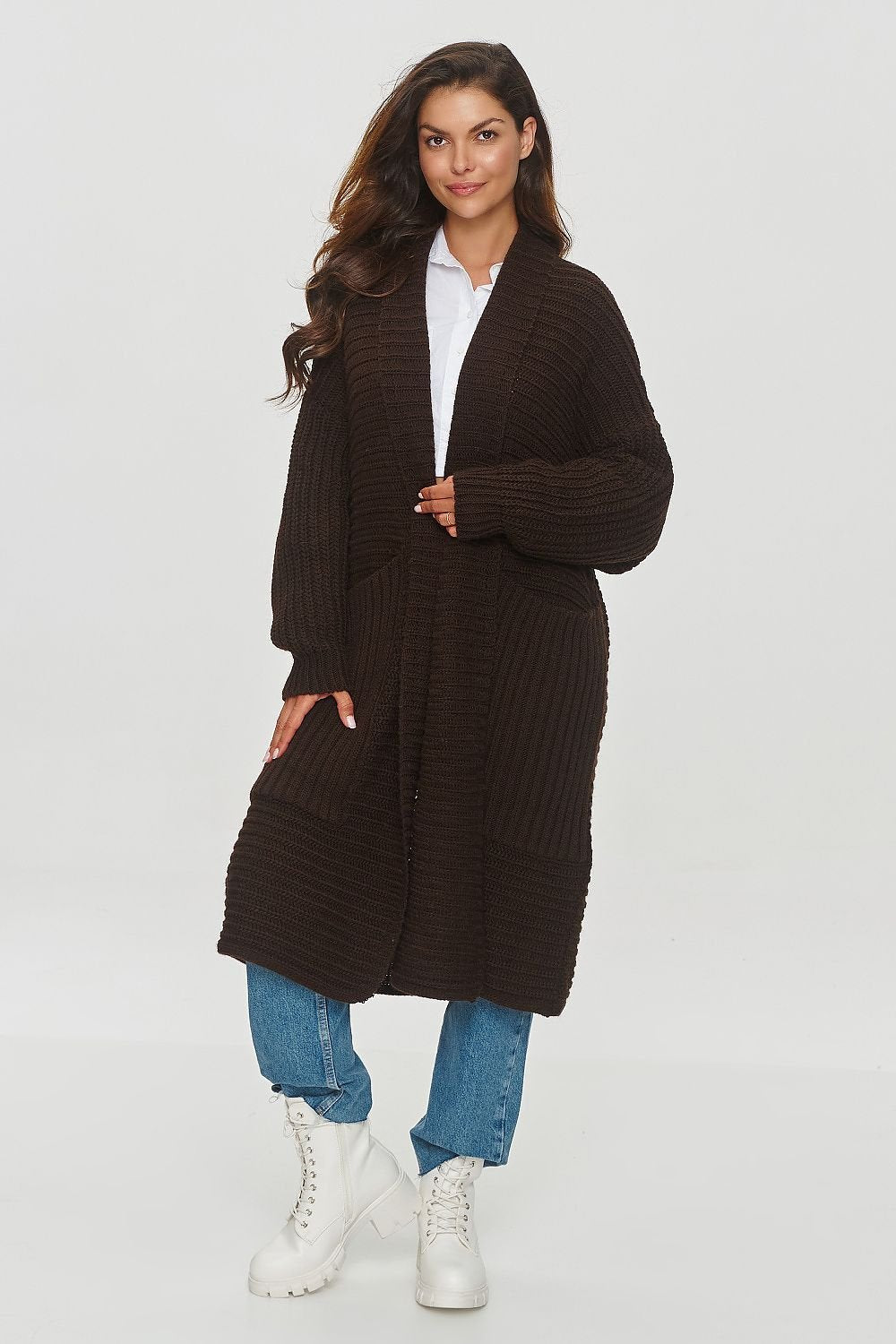 Cardigan Model 201795 Makadamia